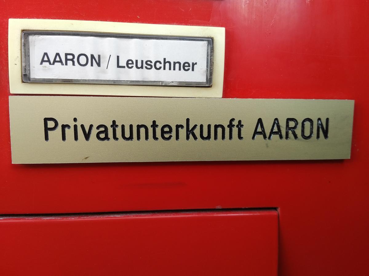 Aaron - Privatunterkunft Магдебург Екстериор снимка